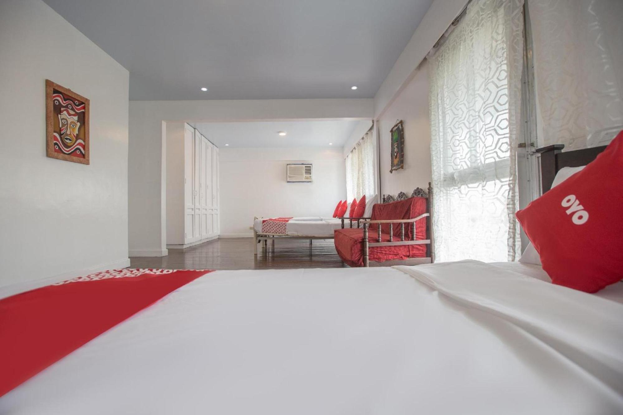 Oyo 588 Sunrock Resort Антиполо Экстерьер фото