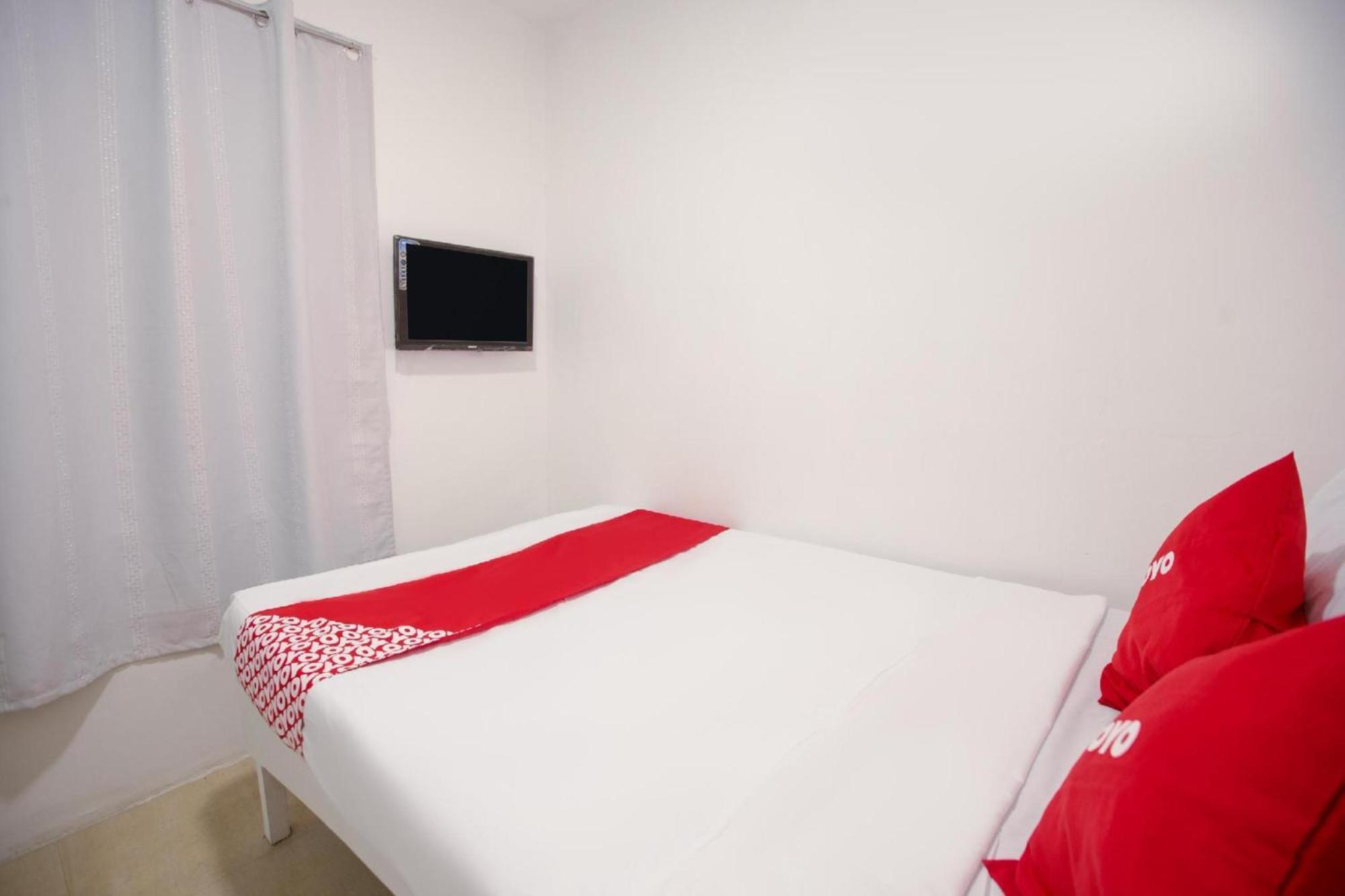 Oyo 588 Sunrock Resort Антиполо Экстерьер фото