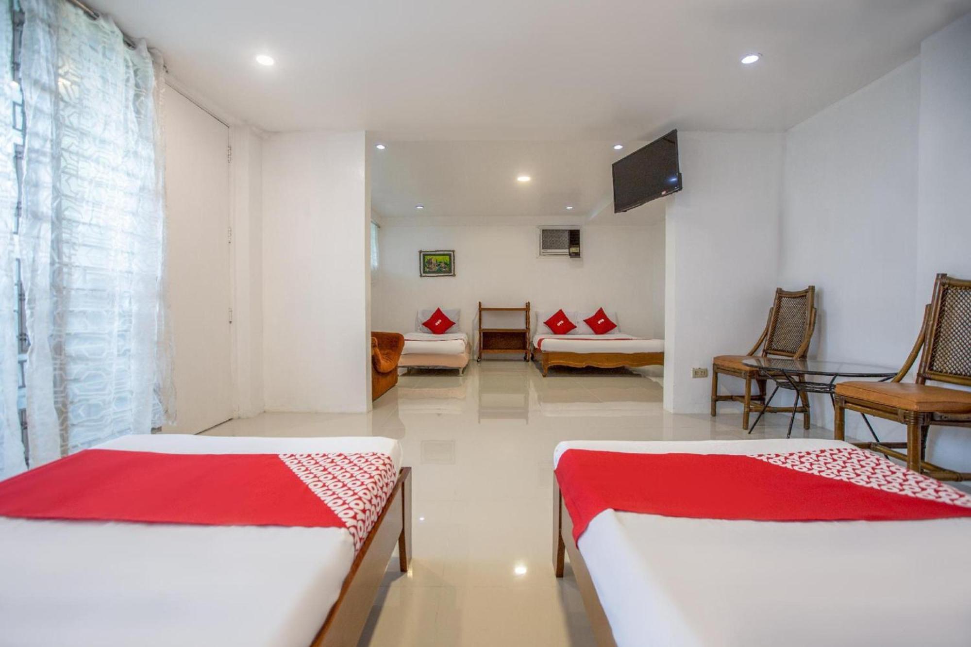 Oyo 588 Sunrock Resort Антиполо Экстерьер фото